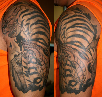 Chris Lowe - Nue tattoo